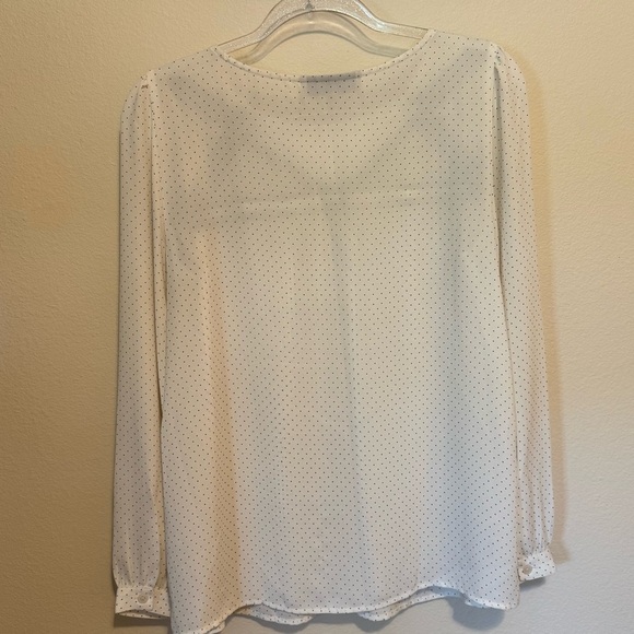 LOFT White with Black Polka Dots Chiffon Blouse size Medium - Picture 5 of 12